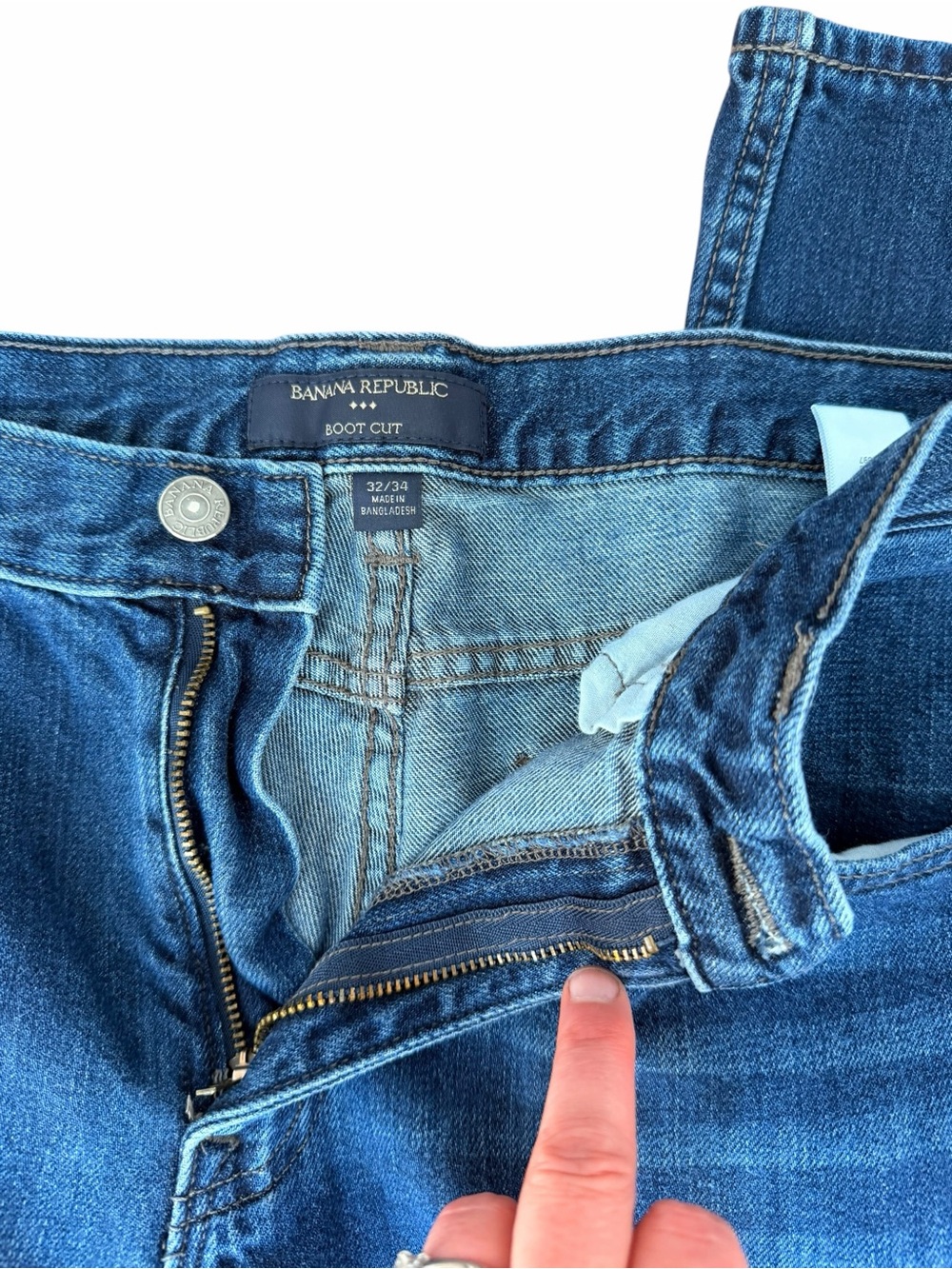 Banana Republic Men's 32 x 34 Blue Bootcut Jeans - Picture 6 of 6